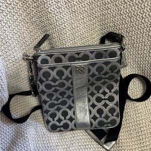 Coach Julia Op Art Swingpack crossbody bag